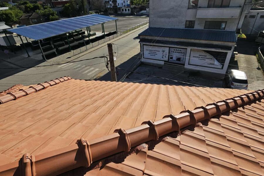 ремонт на покриви с подмяна на керемиди и хидроизолация от Roof-Stroy