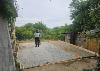 Изграждане на нов навес от Roof-Stroy. Нов дървен навес в село Ясен област Видин